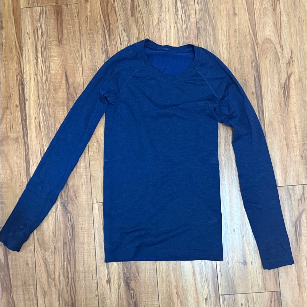 lululemon athletica Blue Long Sleeve Top